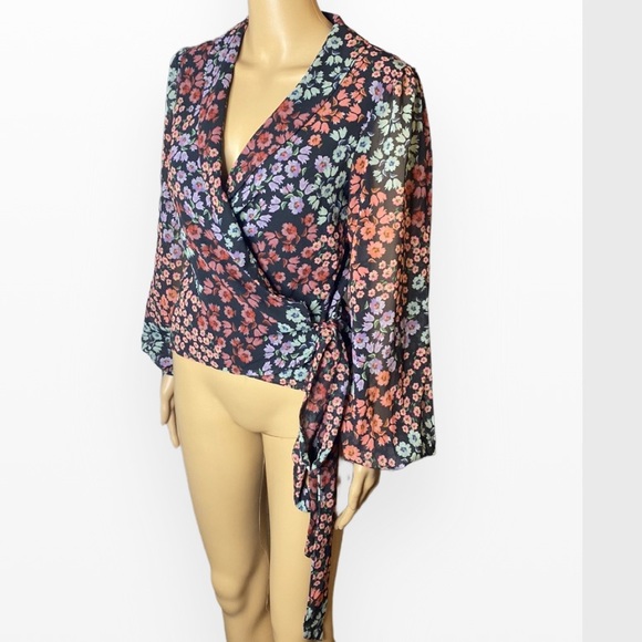 Lovers and Friends Mikayla Blouse in Hermosa Floral |Size XS - Picture 7 of 10